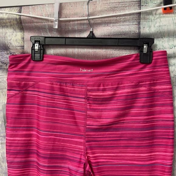 - Brand new Woman’s Hind  Athletic Capri leggings. Size Large - Picture 9 of 13